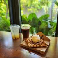 RAWR Cafe • Phra Khanong, Bangkok