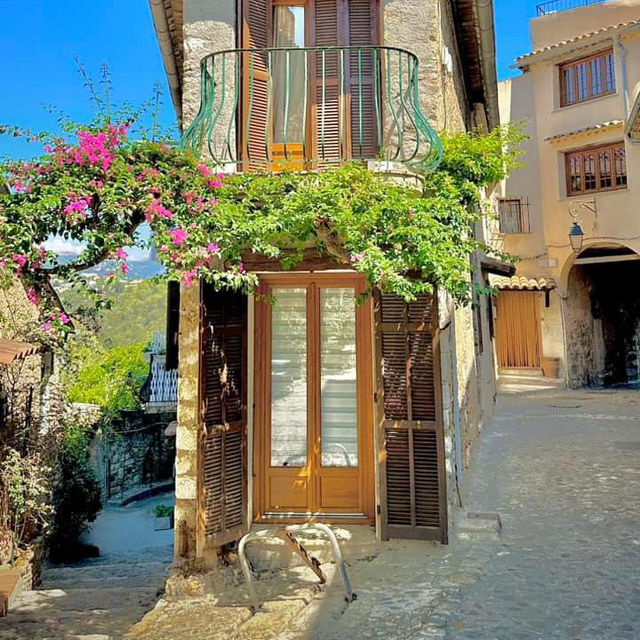 The French Riviera: Glamour by the Sea