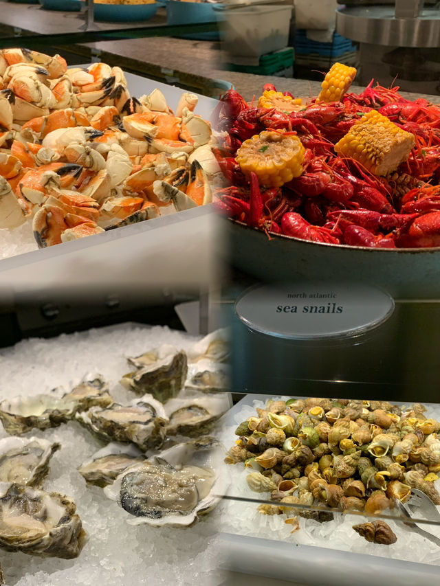 Feast Fit for a King: Indulging at Bacchanal Buffet in Caesar's Palace
