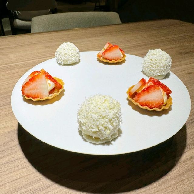 Modern Thai cuisine 