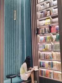 Beautiful bookstore!!!