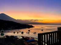 Golden Horizons at Sunset Point, Amed