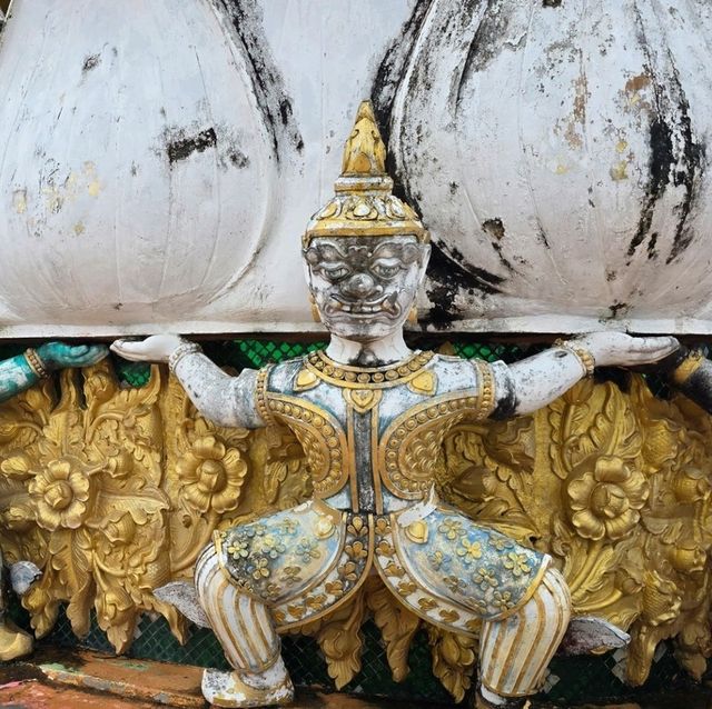 วัดถ้ำเสือ กระบี่