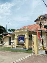 Muzium Diraja: A Glimpse into Kelantan's Royal Heritage!