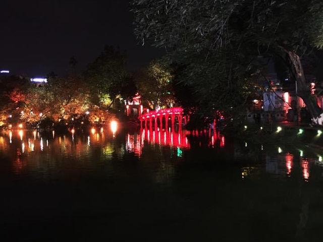 รีวิว Dong Kinh Nghia Thuc Square (🇻🇳) 