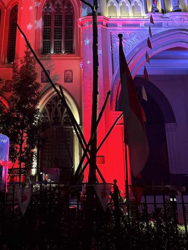 🇸🇬 A Night at St. Joseph's Church During Singapore's Light Festival