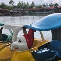 ตลาดน้ำเกาะกลอย