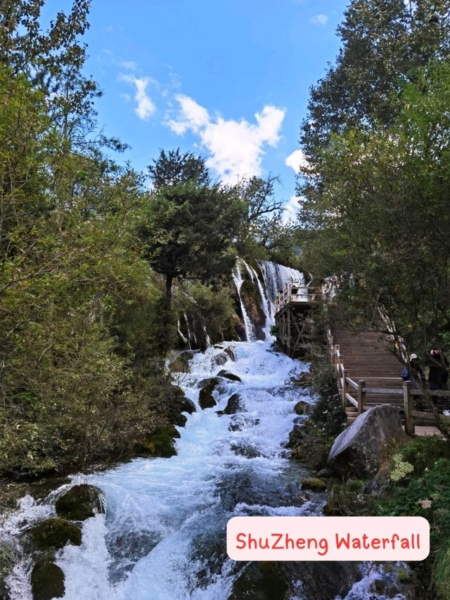 4 Famous Waterfall You must see in Jiuzhauguo