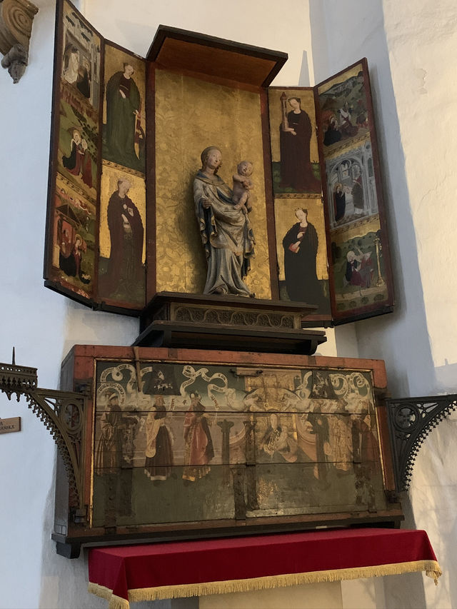St. Mary’s Basilica: An Artistic Marvel in Gdańsk
