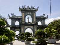 วัดใหญ่ในดานัง ฟังเสียงคลื่นทะเล เวียดนาม🇻🇳