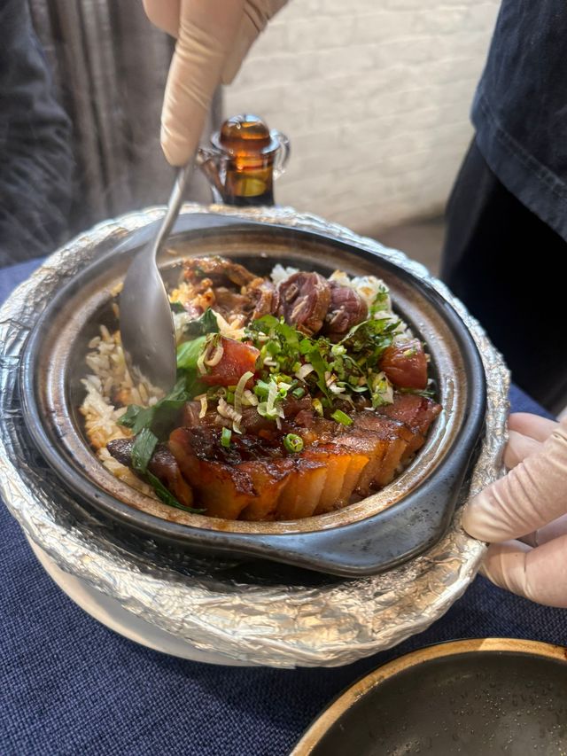 環境一流煲仔飯