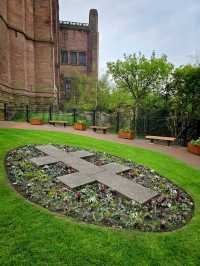 Liverpool Cathedral โบสถ์ที่ใหญ่ที่สุดของเมือง 💒