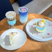 So Into cafe & eatery, เชียงใหม่ 🌸🌼🪻