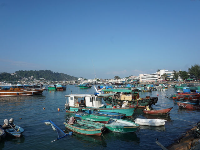 Cheung Chau Adventure: Breathtaking Views, Vibrant Streets, and Tasty Treats