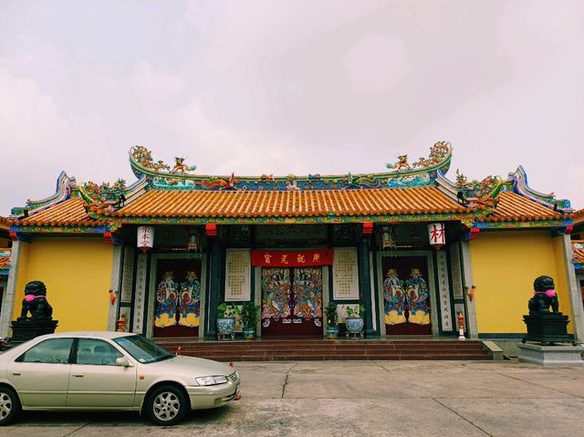 泰國曼谷空訕區湄南河畔歷史村落古跡寺廟華人祠堂一日遊行程，小橋流水景色優美，適合打卡拍照📸