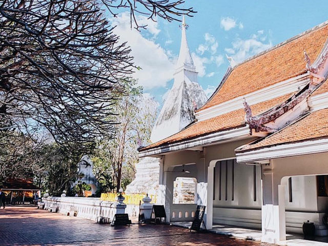ไหว้พระธาตุศรีสองรัก จ.เลย