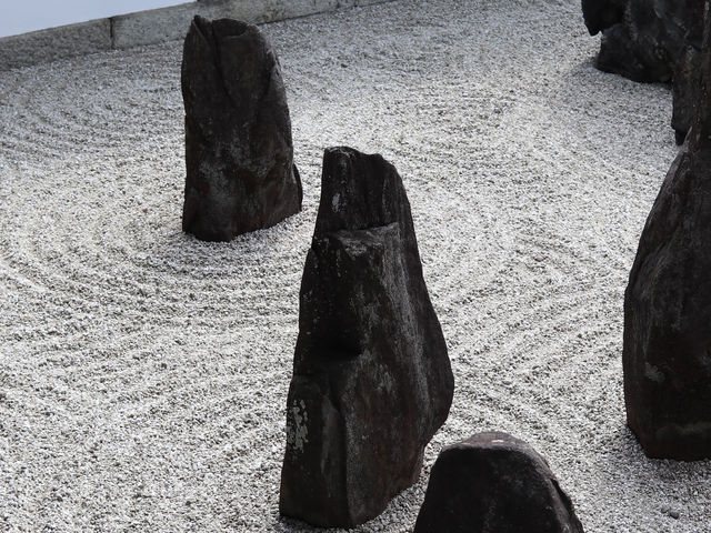 Serene Beauty at Tofukuji: A Walk Through Kyoto’s Timeless Temple