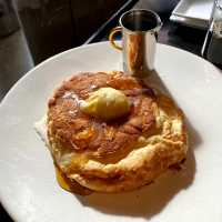 ホテルのレストランでふわふわパンケーキ🥞