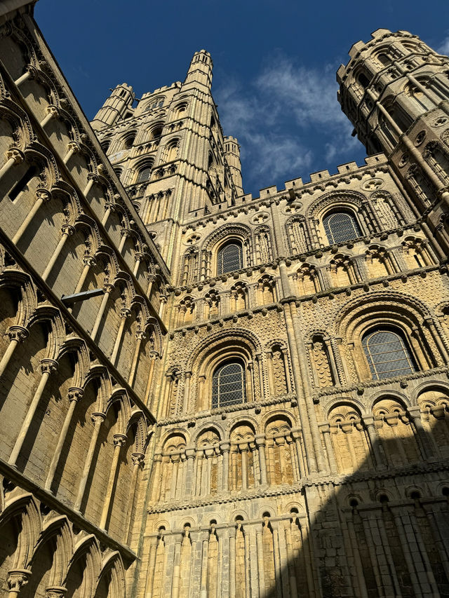 Springtime Serenity: Ely Cathedral & Riverside Walk 🌸🏰