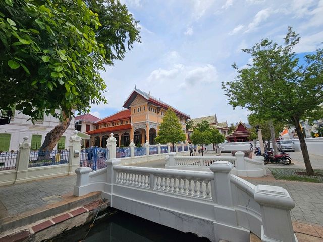 พระตำหนักเพ็ชร ณ วัดบวรนิเวศวิหาร