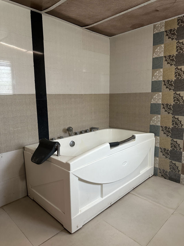 Bungalow 2 BHK, 3 BHK