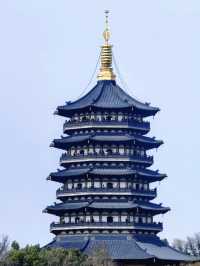 Chasing Legends: A Rain-Soaked Pilgrimage to Leifeng Pagoda