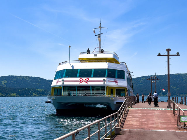 【湖畔に広がる絶景と非日常】芦ノ湖（あしのこ）🚢🌄