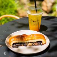 Bake and More คาเฟ่ในบรรยากาศสวน ร่มรื่น