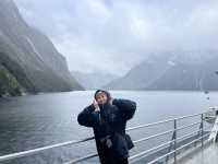 紐西蘭南島｜Milford Sound｜雨神眷顧的世界遺產，細雨中的壯麗峽灣