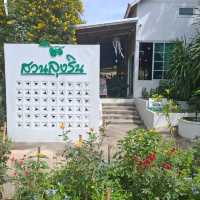 สวนลุงริน คาเฟ่ลับ บรรยากาศบ้านสวนในชะอำ