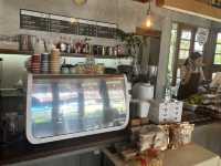 สวนหน้าบ้าน คาเฟ่ขนมปังโฮมเมท  ชลบุรี