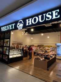 Velvet House Kuching: Your Go-To Bakery for Mother’s Day Treats