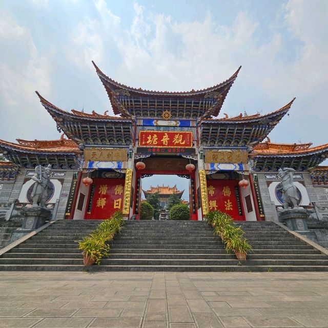 วัดเจ้าแม่กวนอิม Guanyin Temple จีน เมืองต้าหลี่