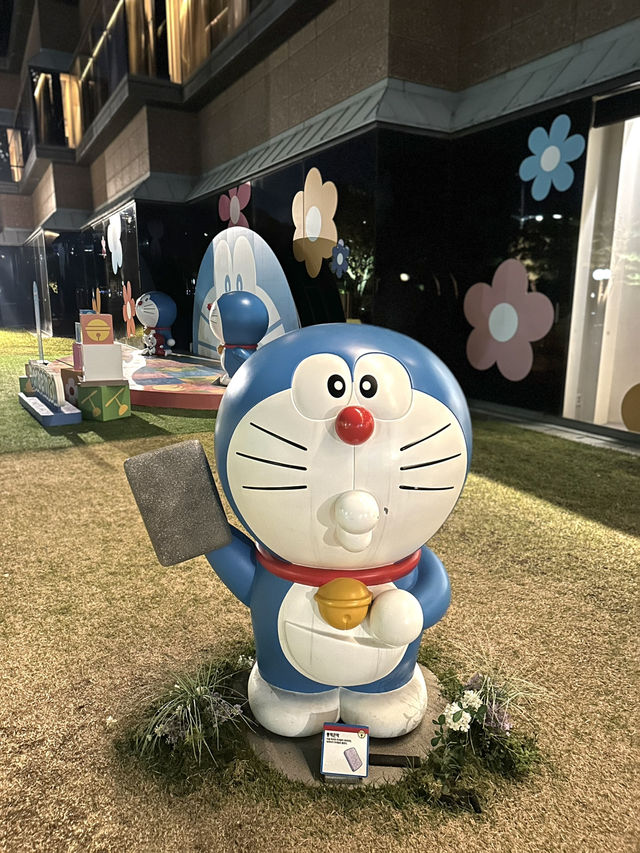 釜山🇰🇷海雲台ビーチ前にドラえもんとひみつ道具が出現！