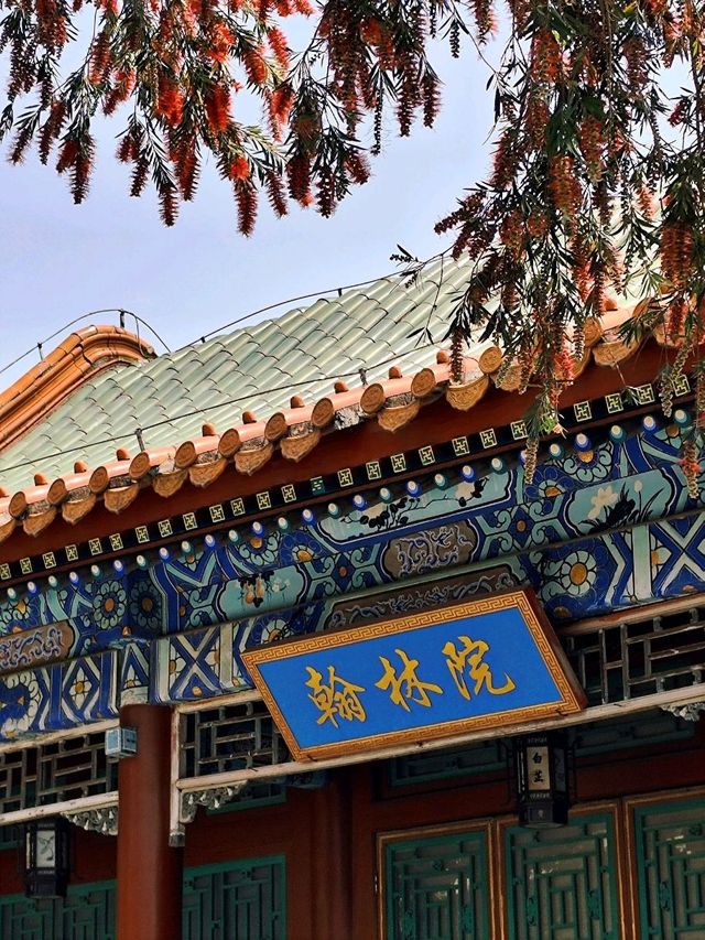 Zhuhai's Answer to Spring In Paris - A romantic escape through Qing's Dynasty elegance!