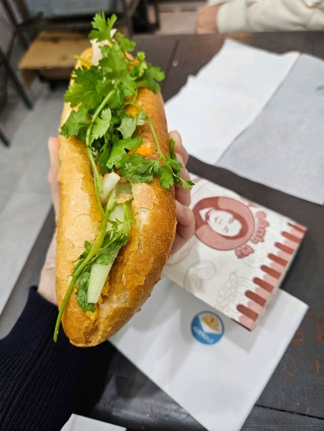 크루즈와 함께하는 하롱베이, 그리고 하노이의 맛과 함께하는 여행
