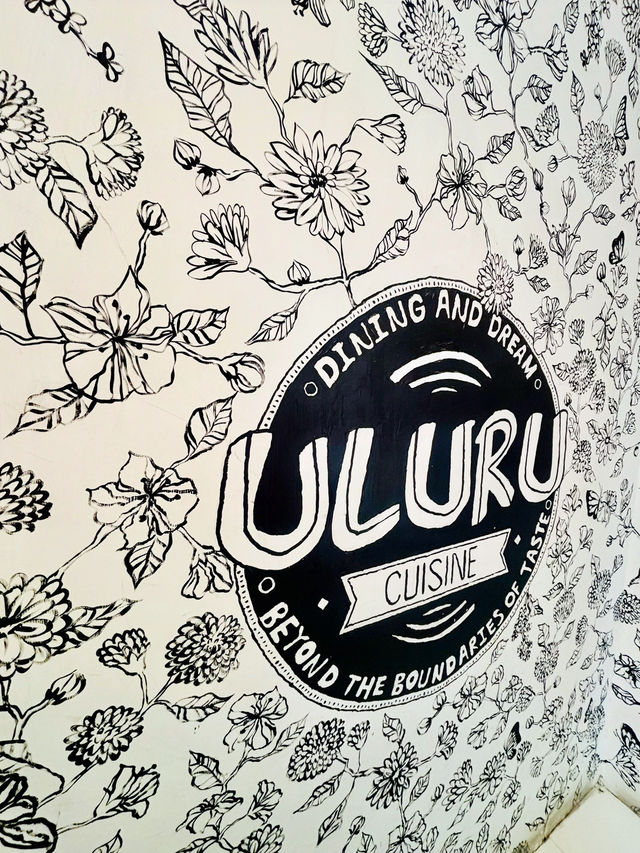 【灣仔】ULURU：黑白歐陸風藝術主題cafe