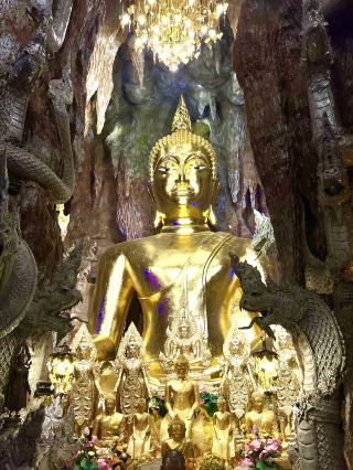 Visit the Majestic Giant Yak Statue at Maniwon Temple!