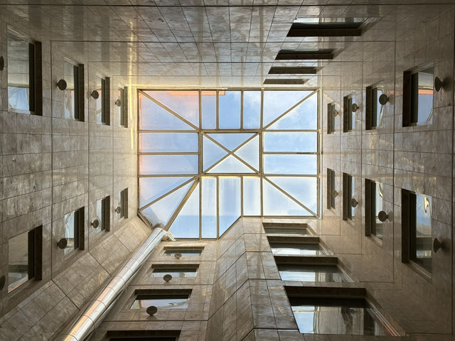 A modern sleek hostel in Brussels center