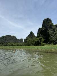 🌿 Glide Through Nature’s Masterpiece – Tam Cốc’s Hidden Wonders