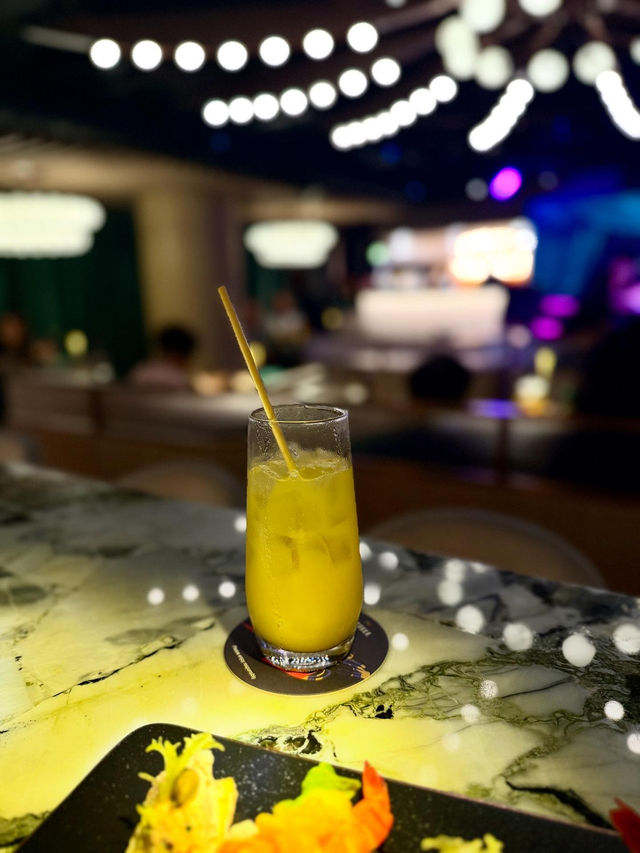 銅鑼灣Live Brand 餐廳🍽 💫 好聽好玩好食～又可以上台獻唱😳🎤