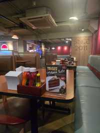 ร้านEAT AM ARE.