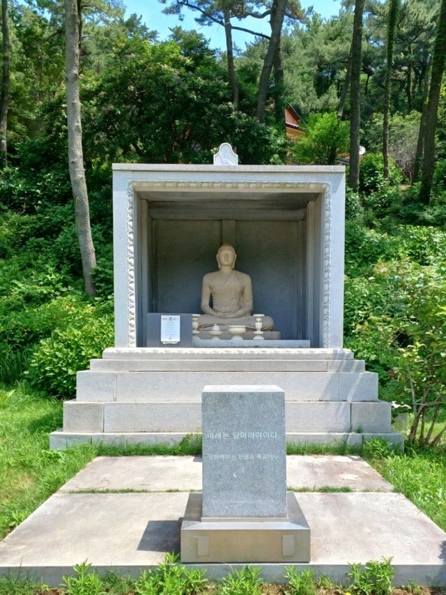 고요한 해안 산책의 끝, 마음을 닮은 태종사