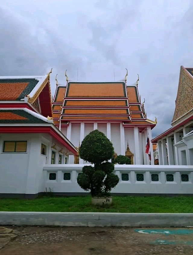 วัดกัลยาณมิตรวรมหาวิหาร หลวงพอโต ซำปอกง