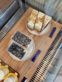 Hitch & Round Cafe and Space | ปราณบุรี