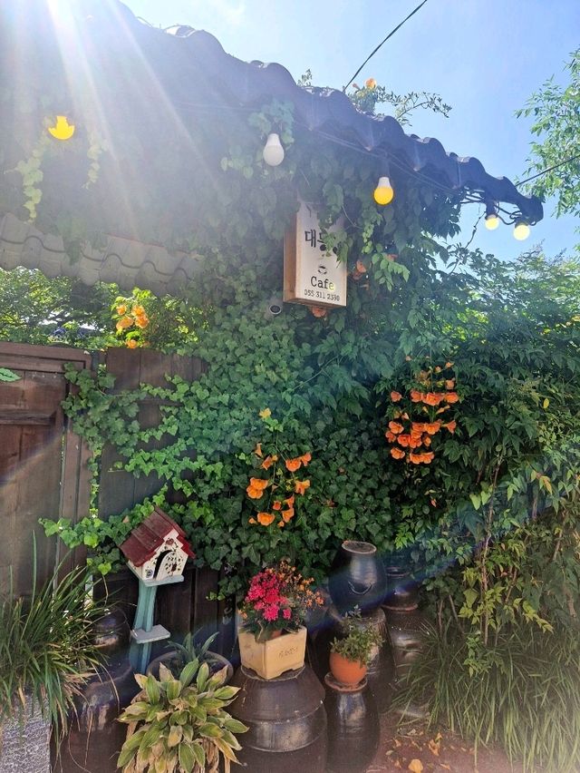 푸릇한 기운이 느껴지는 한옥카페 대동강Cafe🌲