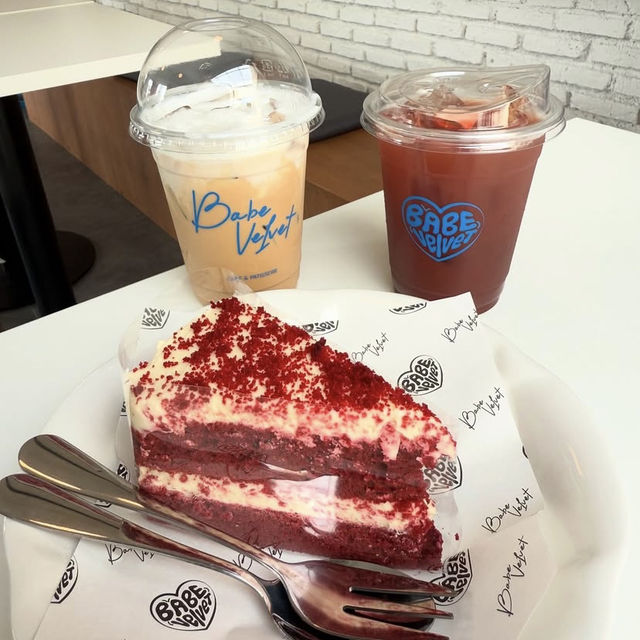 Hi babe cafe 
