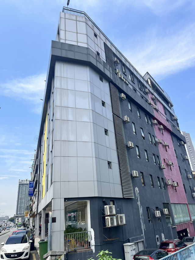 A Practical Stay at Hotel Palette – Quietly Tucked Away in the City