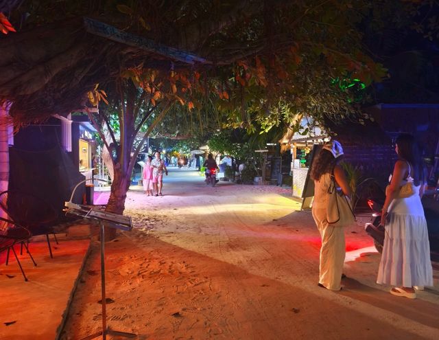 We thought Maldives was only for the rich.. until we made it happen