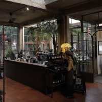 Tan.danang – คาเฟ่ Industrial Rustic โดดเด่น